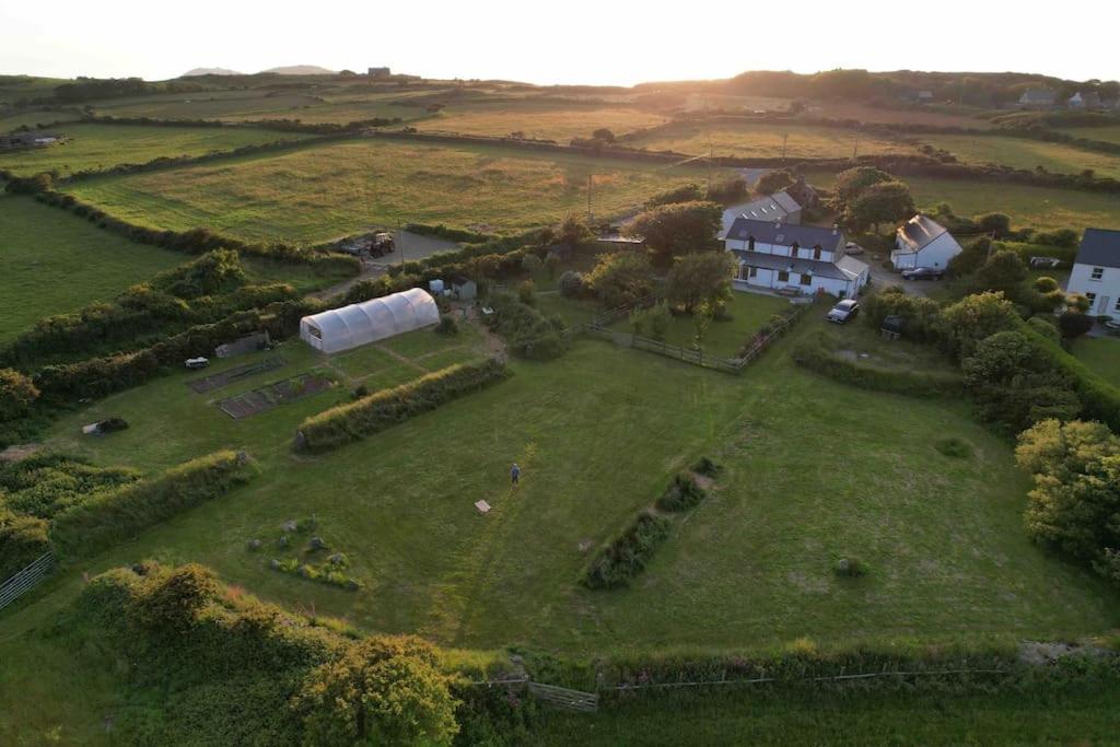 Villa The Dairy @ Trefechan Wen Goodwick Exterior foto